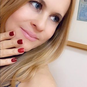 Meet your Posher, Yolanda